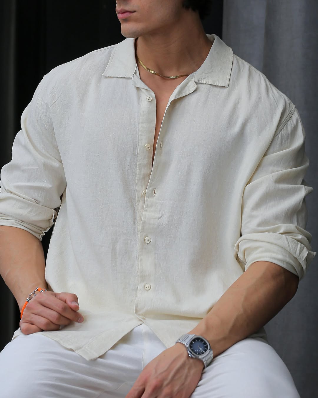 Men's Lightweight Textured Open Collar Long Sleeve Button Down Shirt