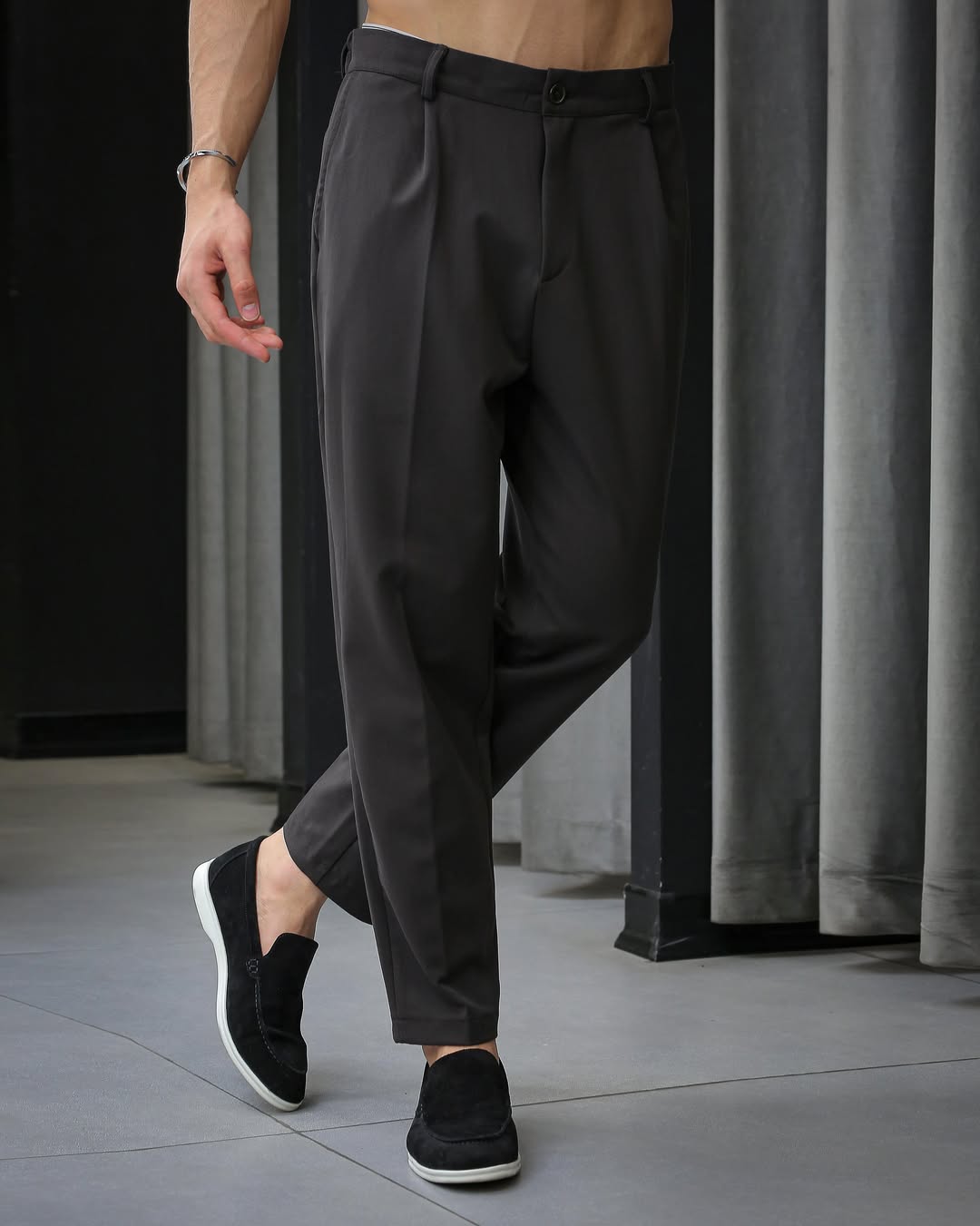 Men's Pleated Front Tailored Tapered Ankle Dress Pants