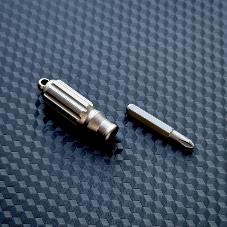 Titanium Mini Screwdriver Pocket Tool, EDC Titanium, Multi tool, Pocket Gear, Keychain, Fidget
