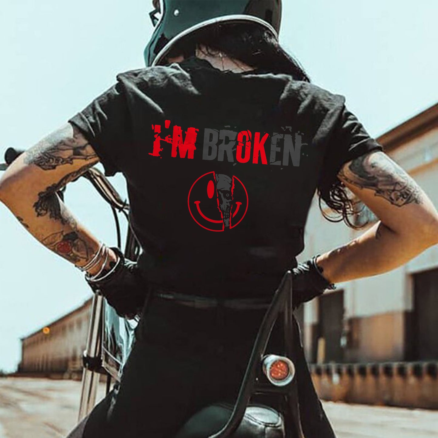 Vintage I'm Broken Skull Women's Monogram T-shirt