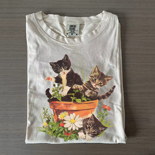 Vintage 90s Cottagecore Cat T-shirt