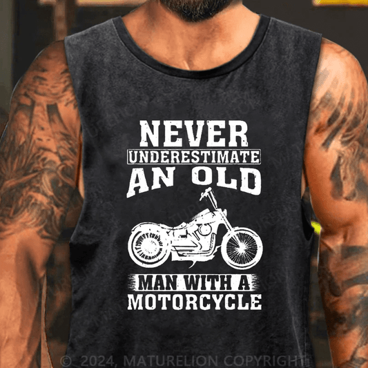 Maturelion Men's Tank TOP Never Underestimate An Old Man With A Motorcycle Tank Top